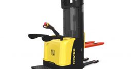 Apilador eléctrico para hombre caminando/parado Hyster S1.5UTS